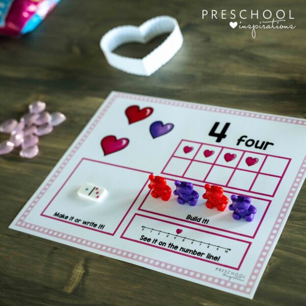 preschool valentine counting mat for the number four