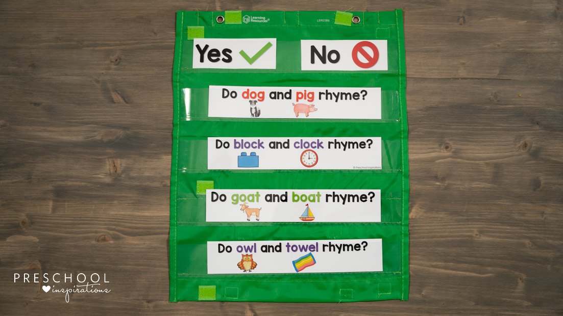 Pocket chart with words that rhyme and don't rhyme